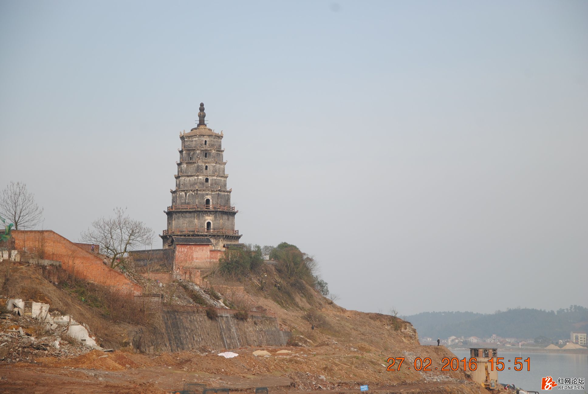 sj6415">来雁塔,座落于 a target="_blank" href="/item/衡阳/235811"