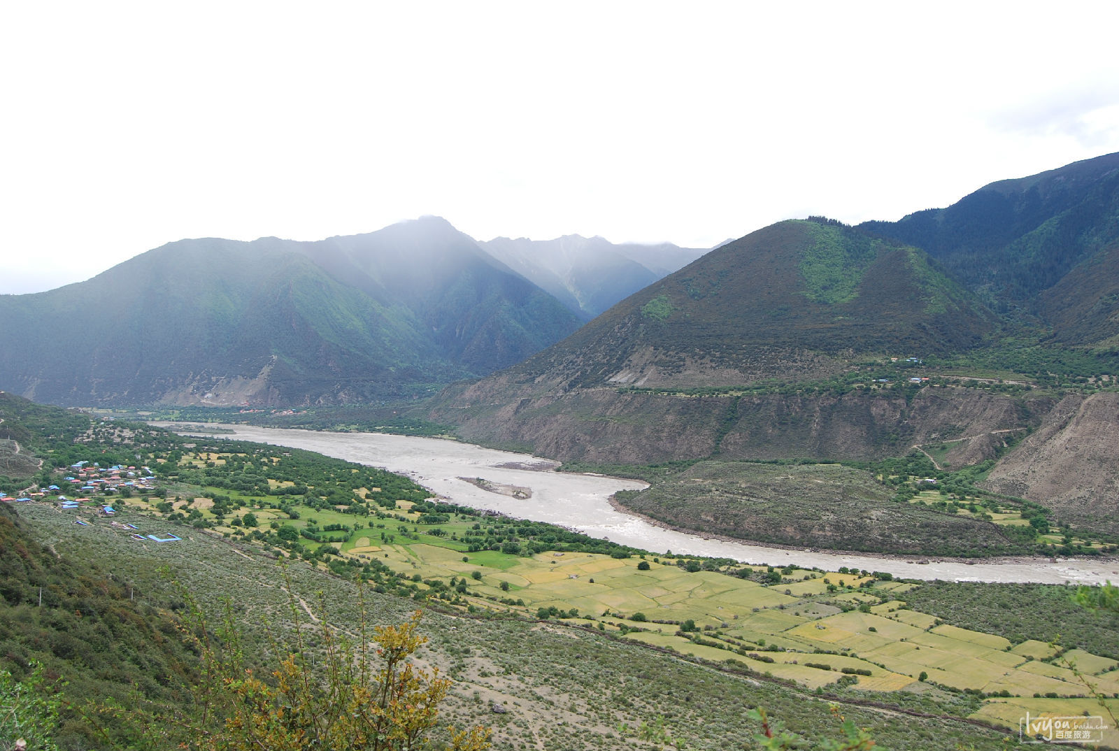 雅鲁藏布大峡谷