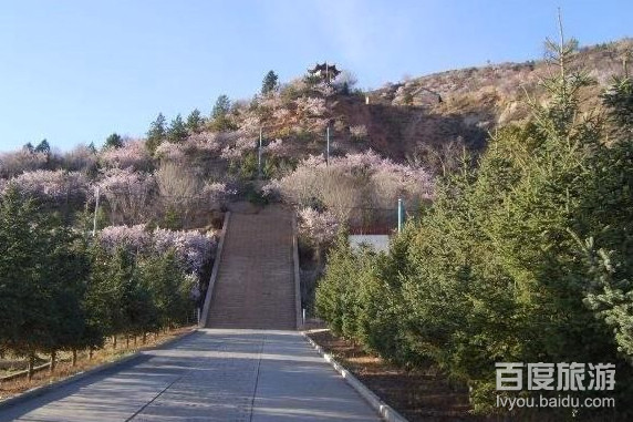  p>北象山位于宁夏固原市 a target="_blank" href="/item/隆德县