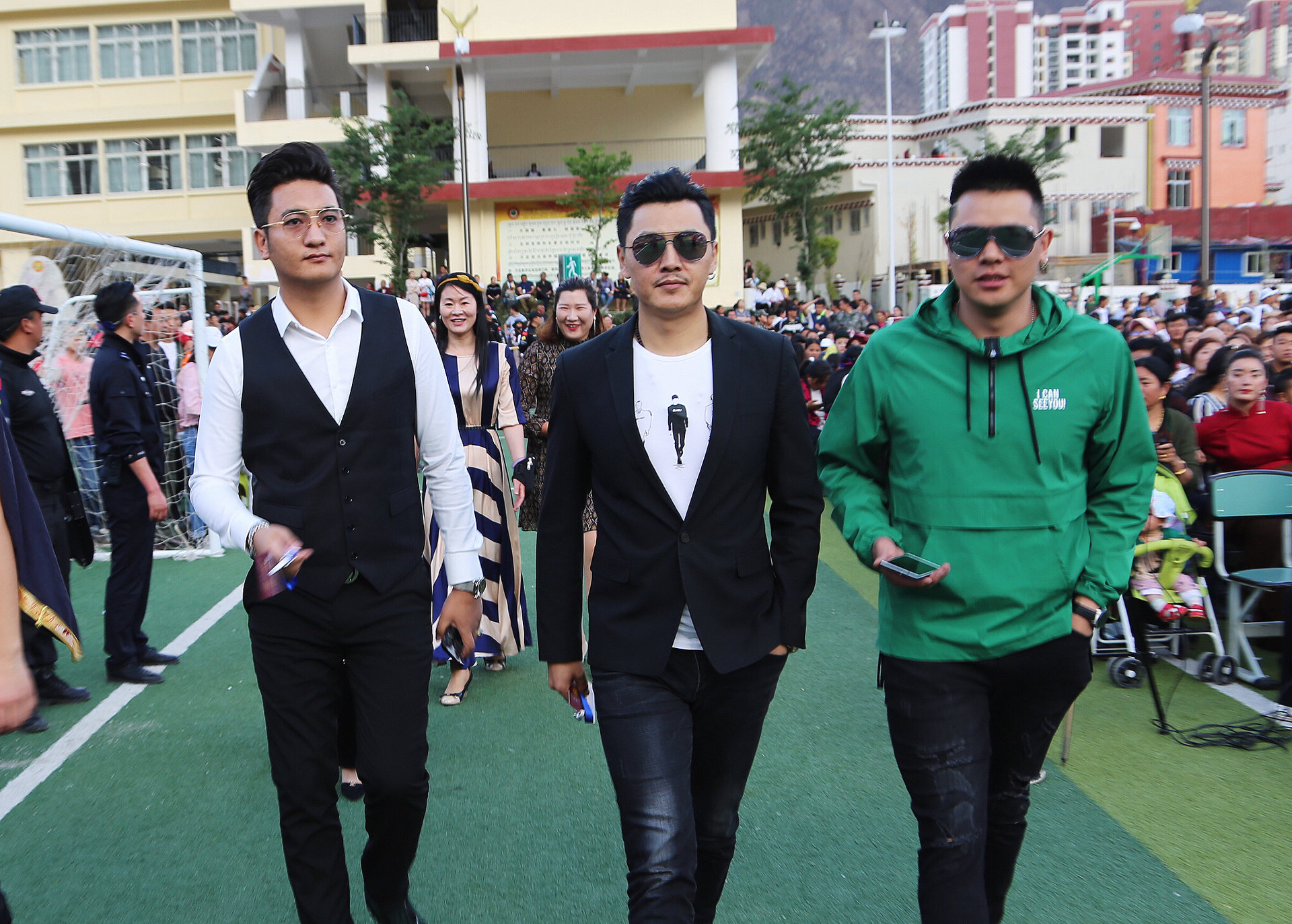  a target="_blank" href="/item/吐蕃兄弟">吐蕃兄弟 /a>组合成员