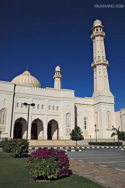 (阿拉伯语:                                    ;英语:the arabian