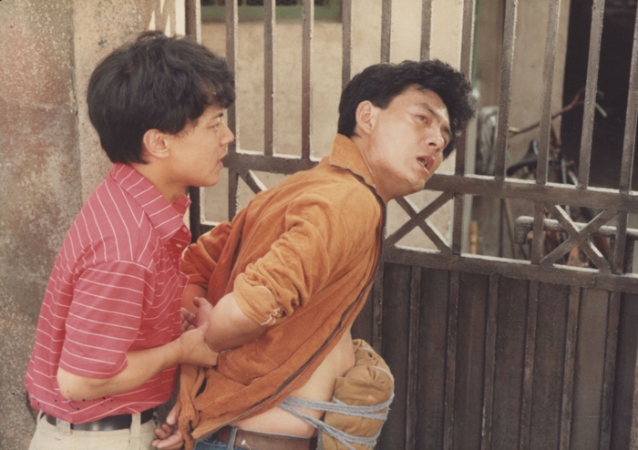  p>《生死之间》由 a target="_blank" href="/item/上海电影制片厂