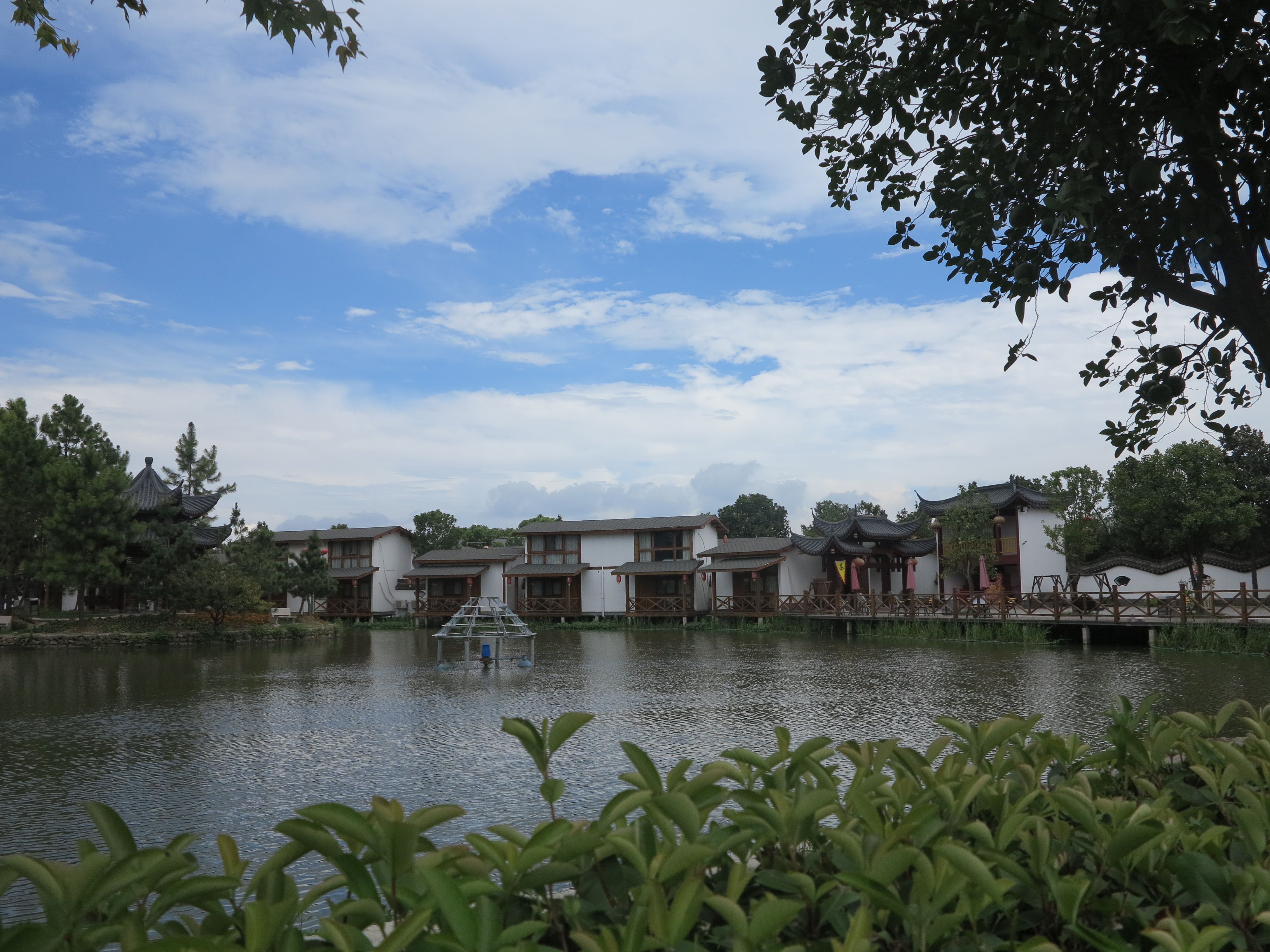  p> b>桐乡市稻乡人家景区(原稻香人家休闲农庄) /b>,位于素有"鱼米之