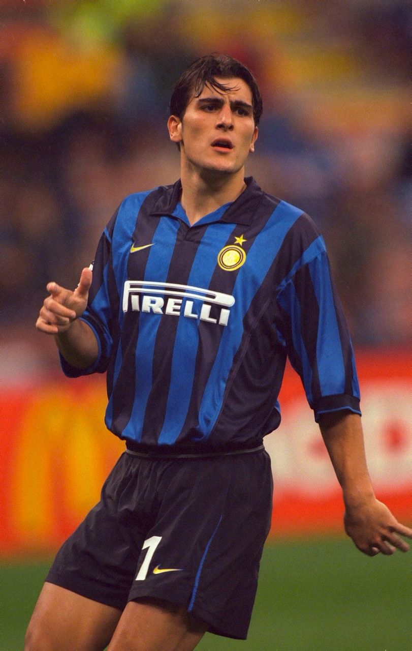 尼古拉•文托拉