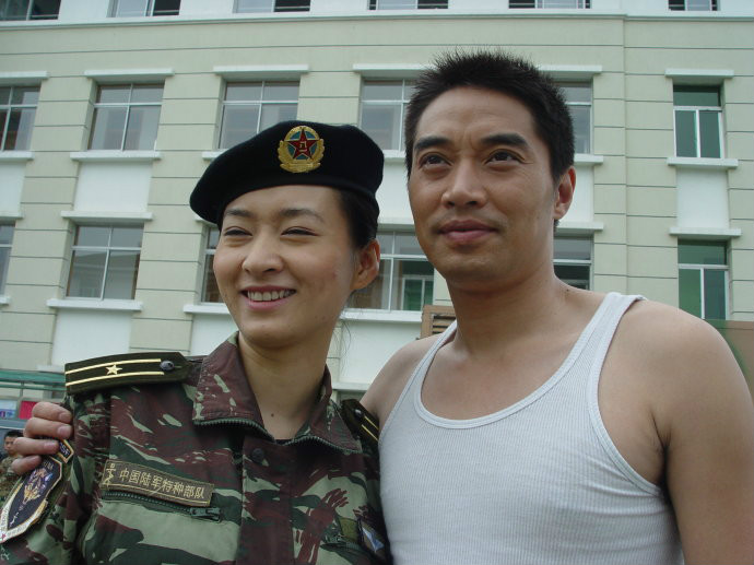 p>《狙击生死线》是由 a target="_blank" href="/item/刘猛/615"
