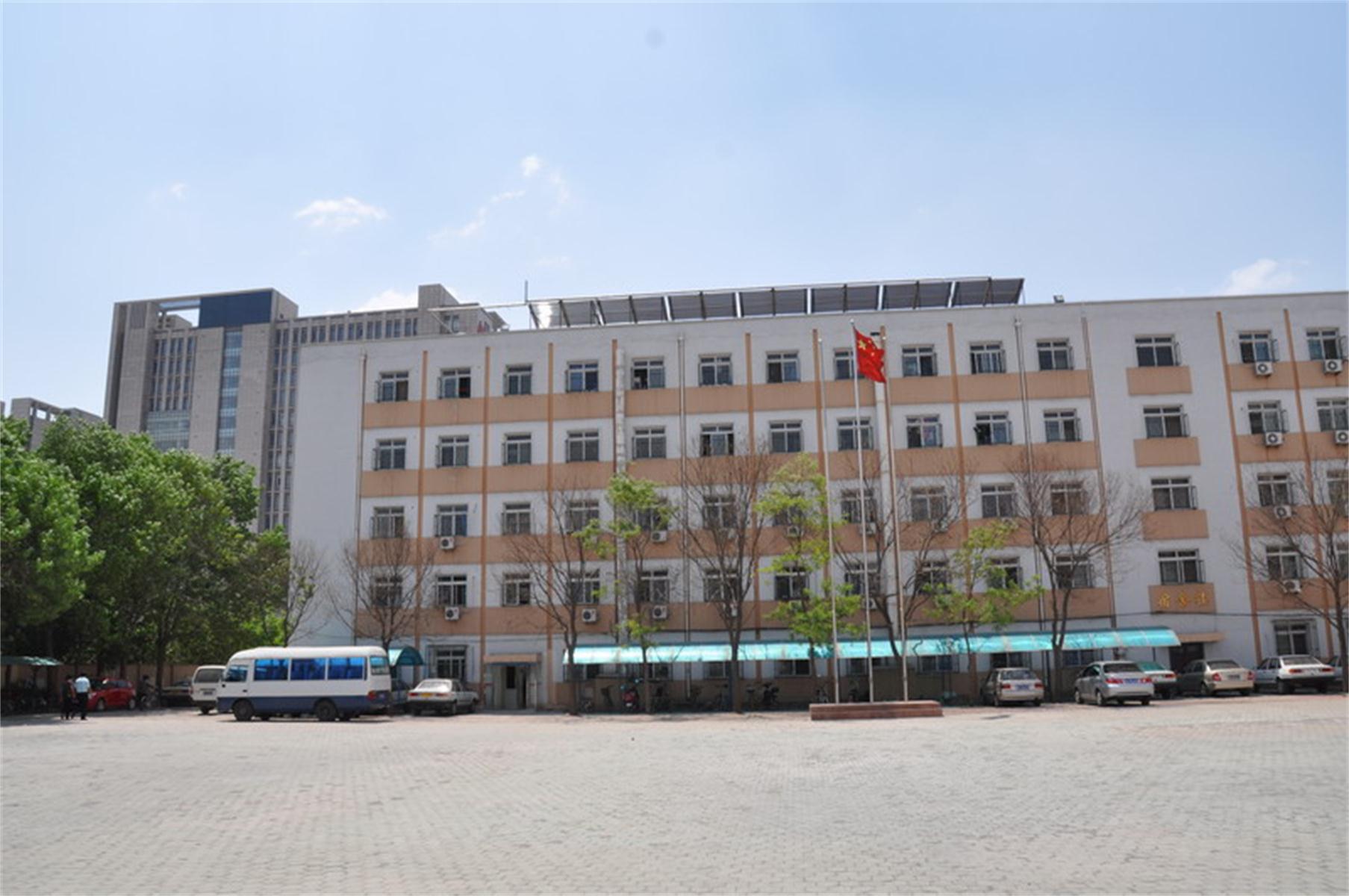  p>天津市静文高级中学,始建于2000年5月.