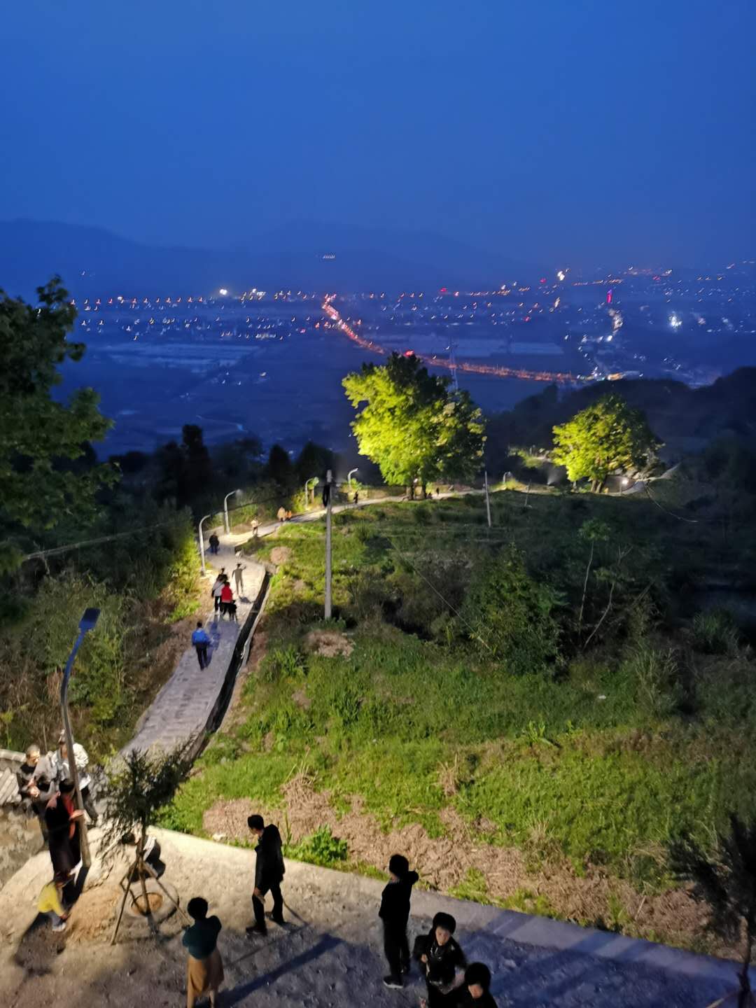  p>温州市苍南县观美镇岭脚村有508户农户,2100多人口,水田718亩,旱地