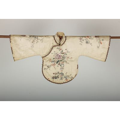 清末至民国初绣花女袄