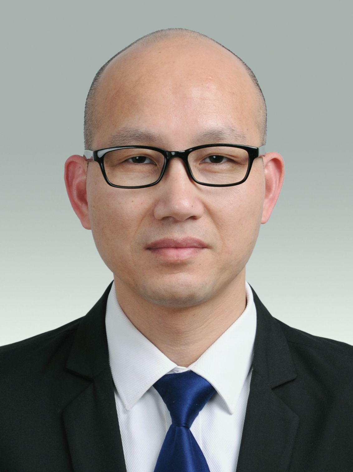 陈志峰主持人年龄(中央电视台主持人陈志峰多大岁数)