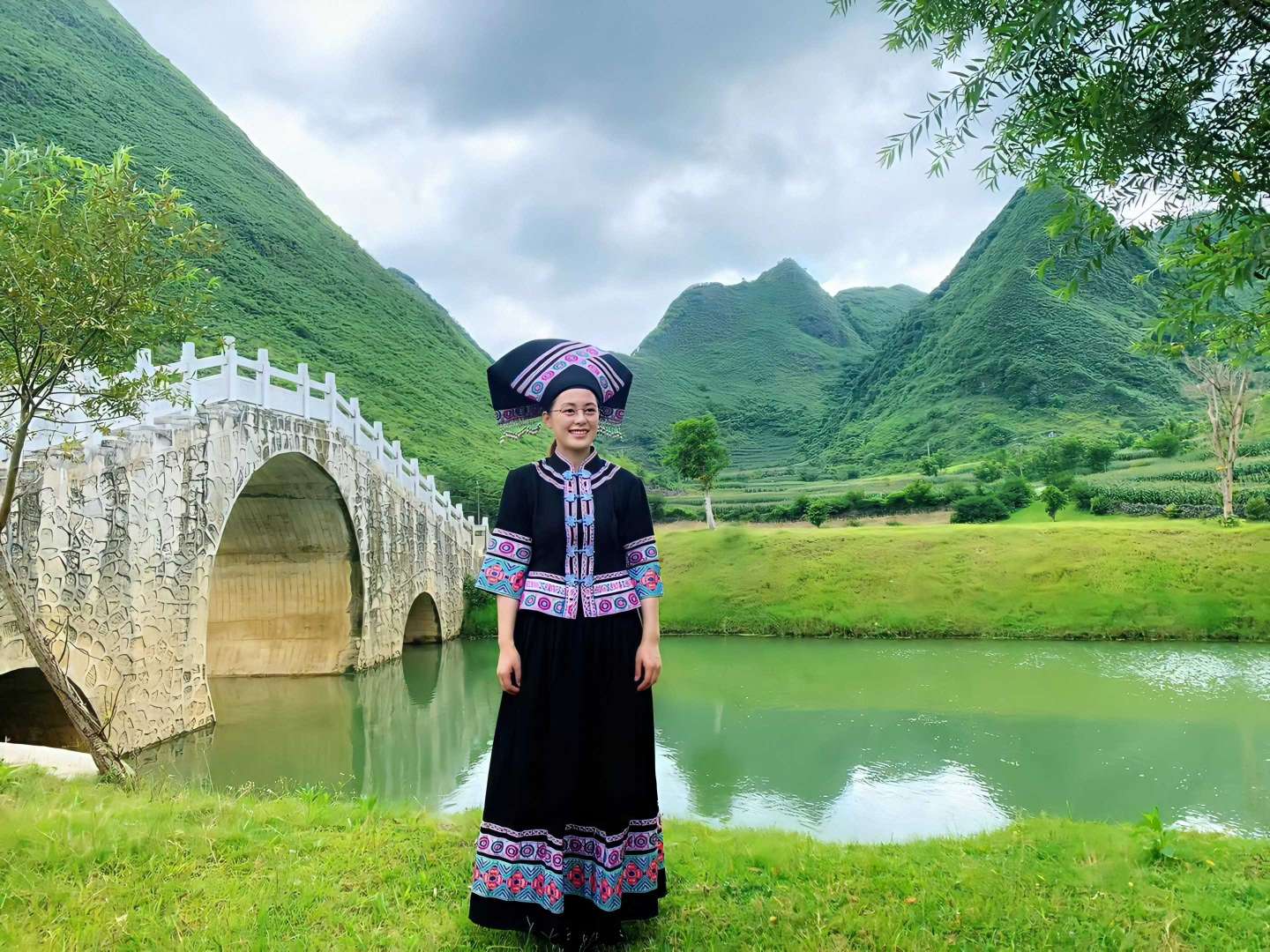  p>王力可(rainbow),1987年2月27日出生于山东省济南市,中国内地影视