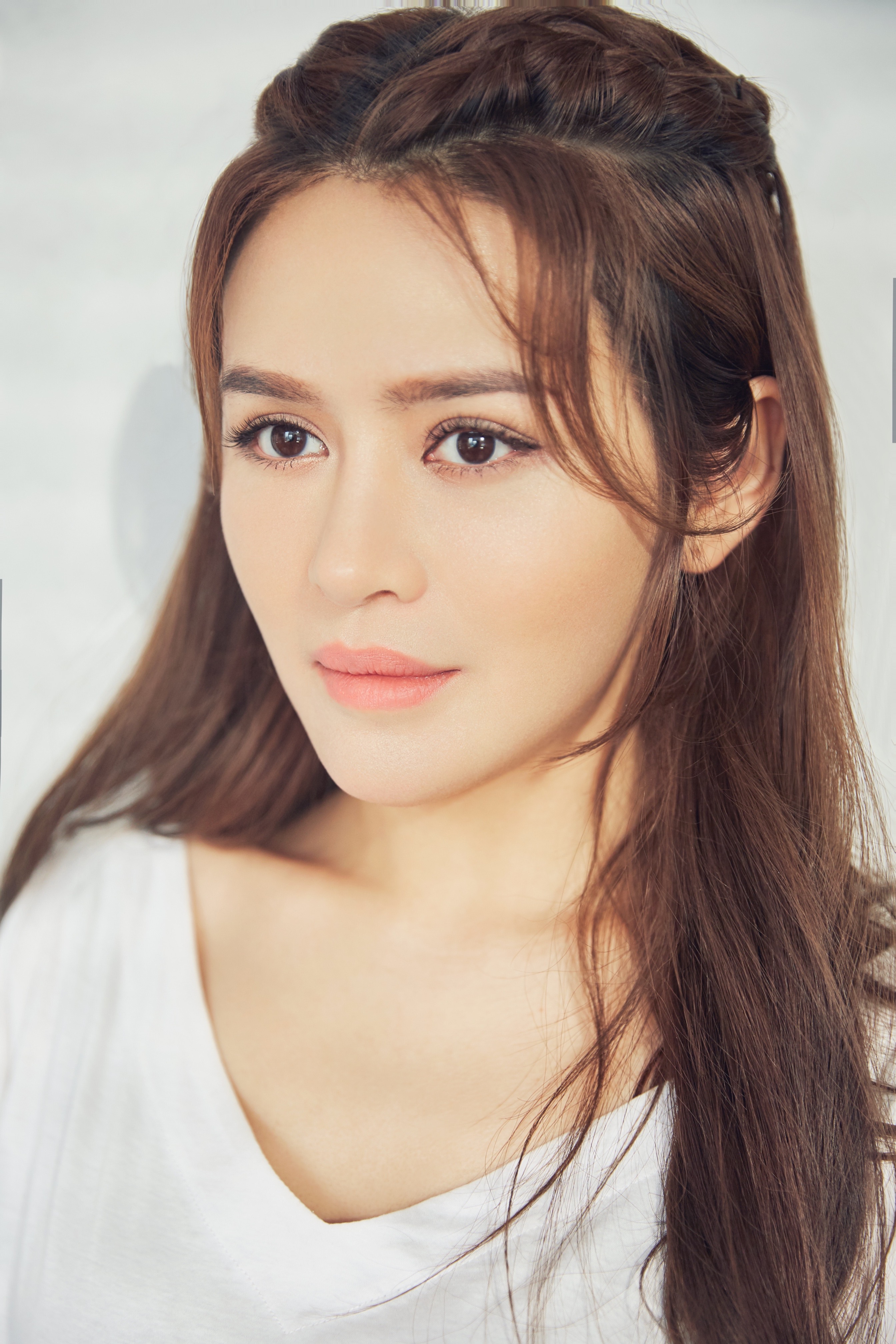 data-id="gncny6rkuf">庞奕欣,1998年1月13出生,中国内地影视女演员