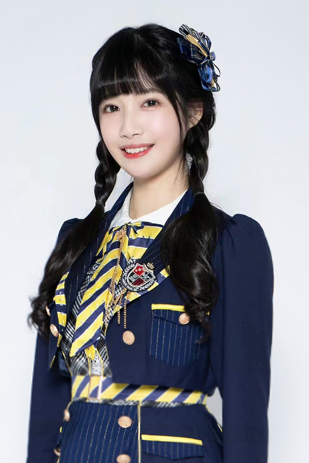  p>邹若男,1998年4月23日出生于江苏省南京市,中