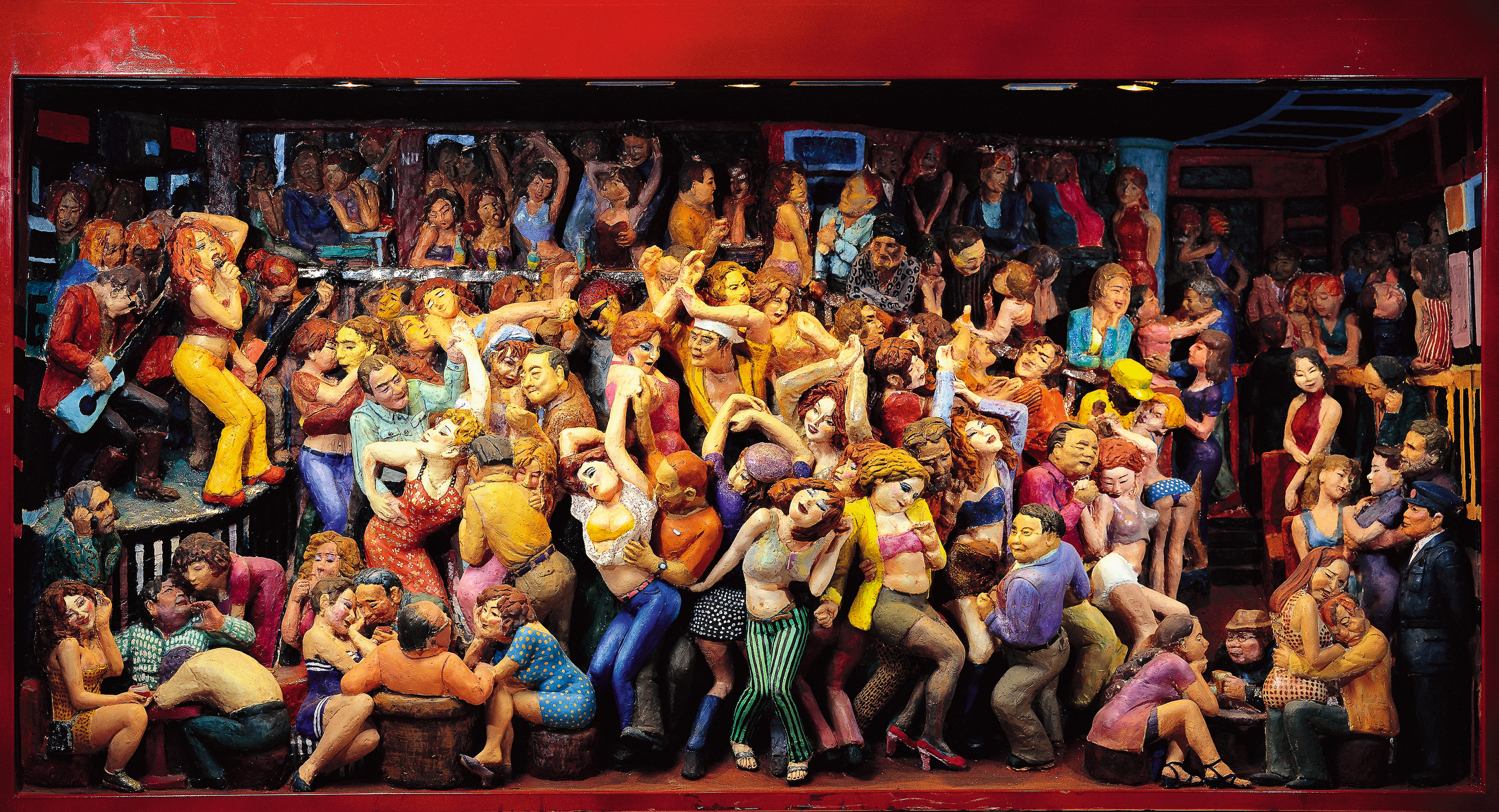 同等学历研究生班进修;2004年法国尼斯villa arson艺术学院任教半年