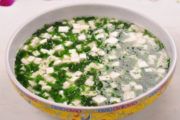 荠菜炖豆腐