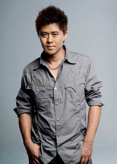 够深》是中国内地歌手 a target="_blank" href="/item/张振宇/22851"