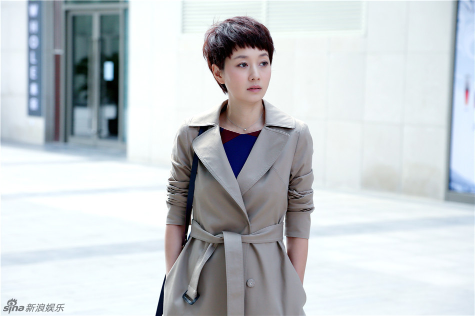  p>马伊琍 i>(ma yili) /i>,1976年6月29日出生于上海市虹口区,祖籍