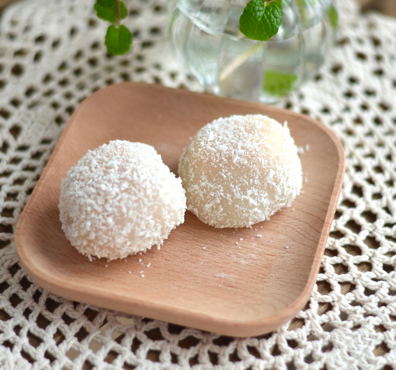 糯米糍以 a href="#" data-lemmaid="118479">糯米 /a>为主料,辅以