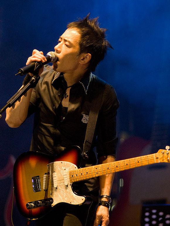  p>黄贯中(paul wong),1964年3月31日出生于中国香港,中国香港男歌手