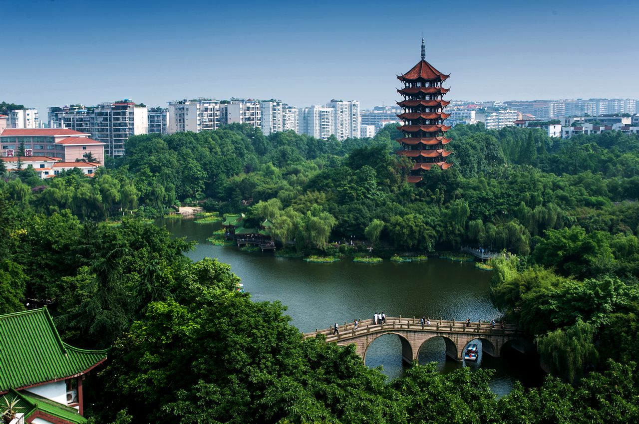  p data-id="gnzlj9la97">碧津公园位于重庆市 a target="_blank"