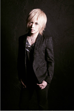 ゴールデンボンバー