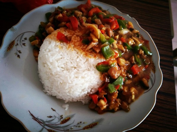 香菇肉丝盖浇饭