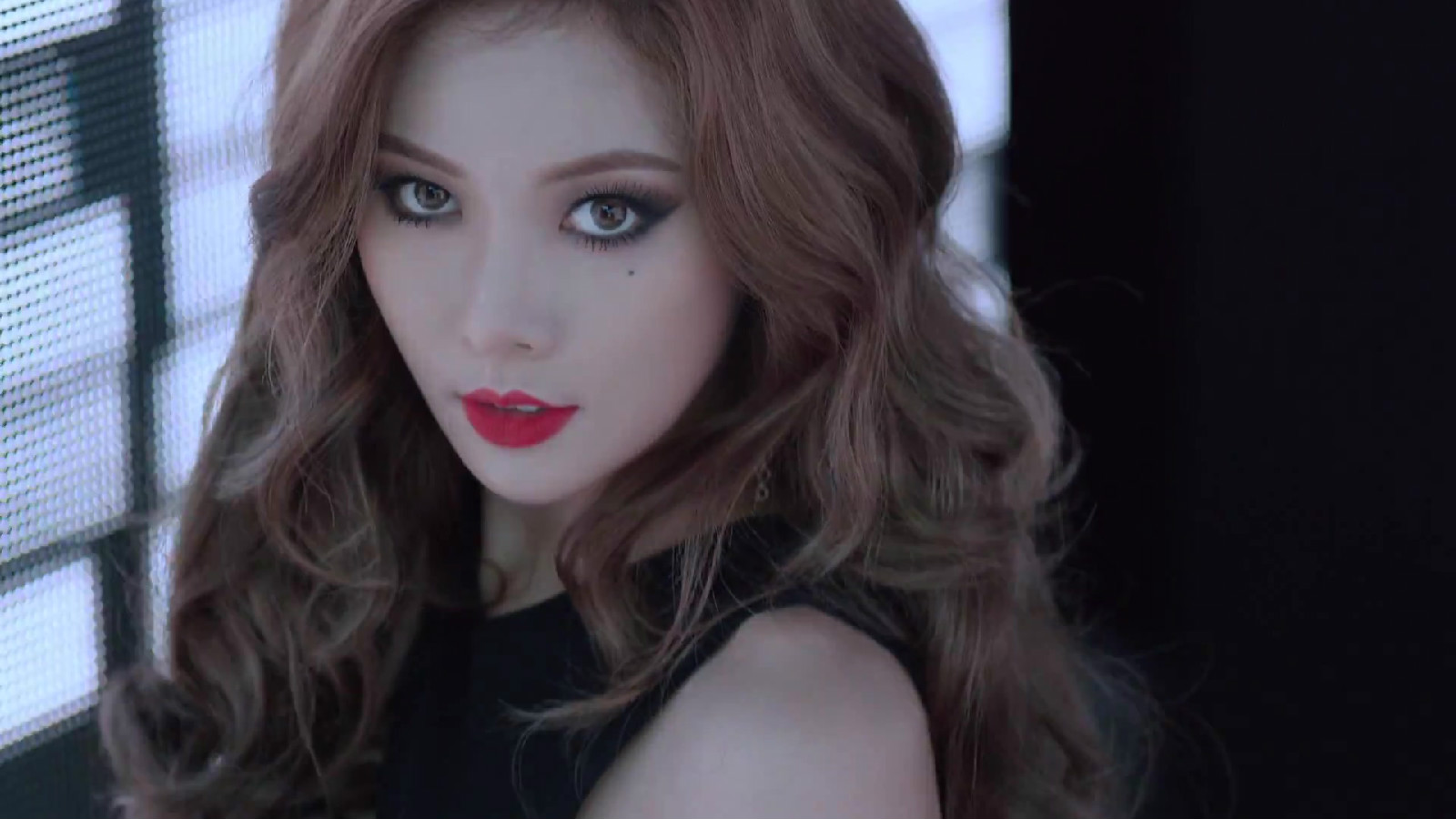  p>金泫雅(          /kim hyun a),1992年6月6日出生于韩国首尔,韩国