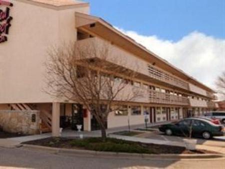 红屋顶旅舍普利茅斯酒店