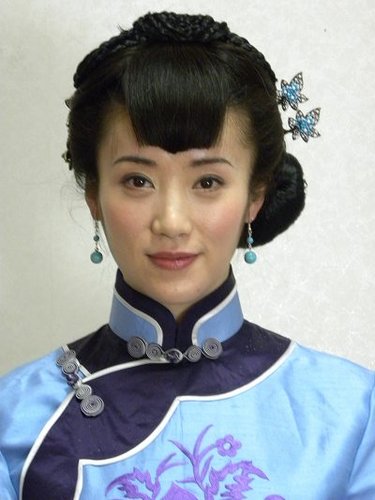 张彤
