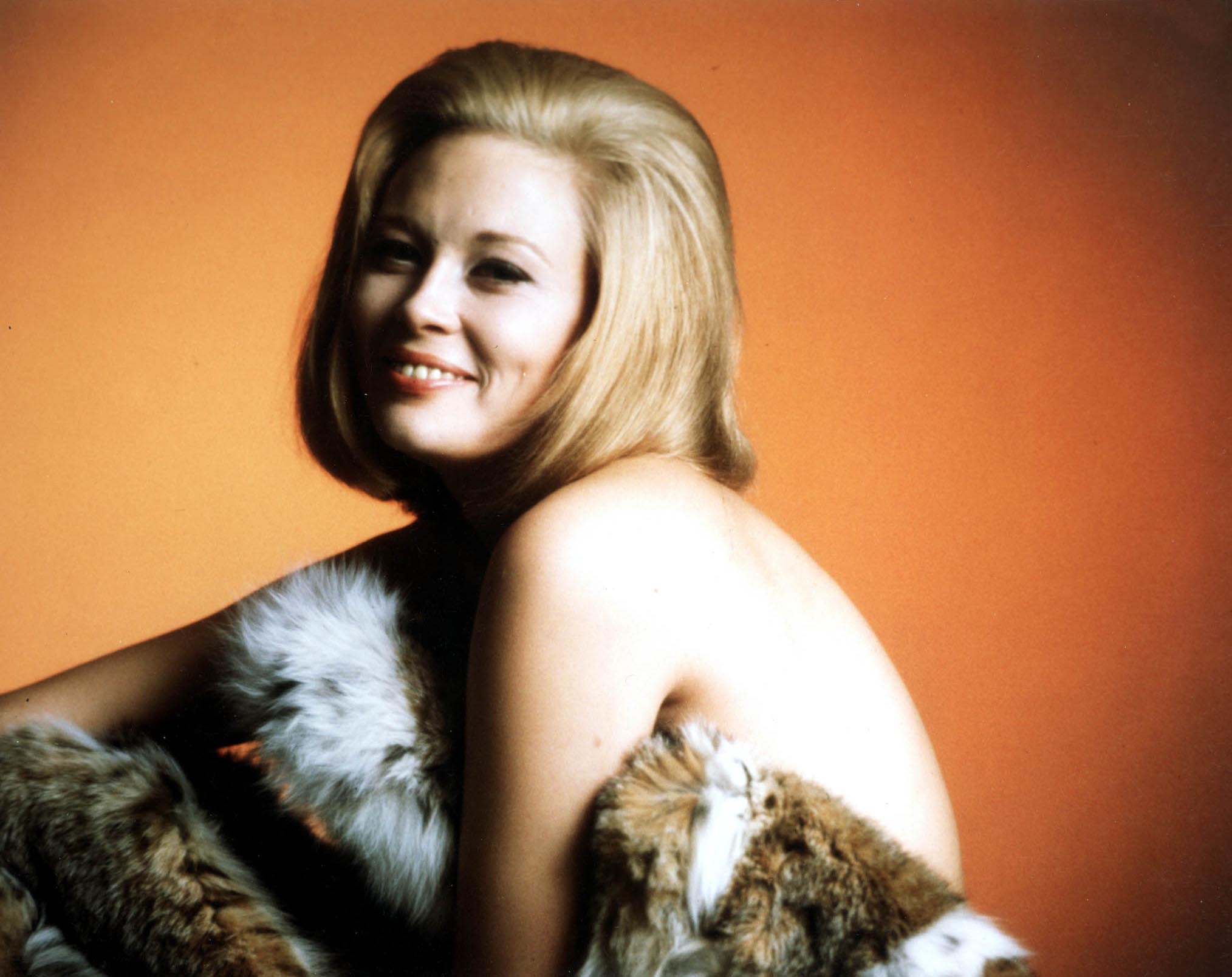  p>费·唐纳薇(faye dunaway),1941年1月14日出生于美国佛罗里达州