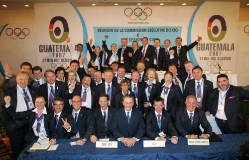  p>奥林匹克大家庭(olympic family)是对所有参与 a href="#" data