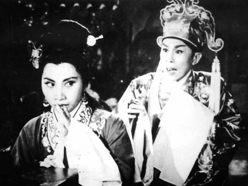  p>仙凤鸣粤剧团成立于1956年,是由任剑辉和白雪仙所创,并邀请靓次伯