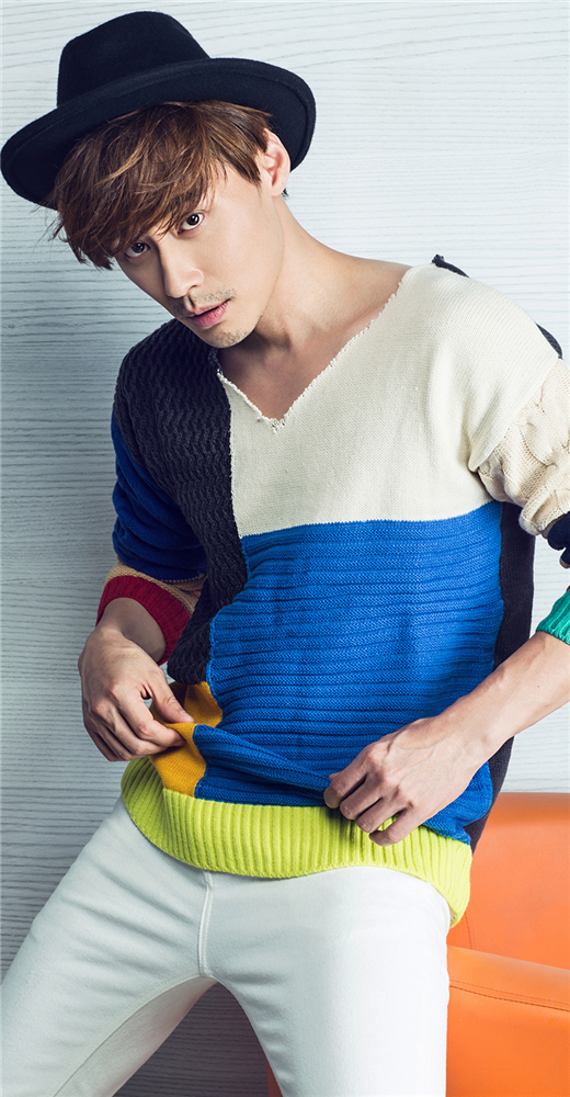  p>程枫,原名程皓枫,1976年12月10日出生于上海市,中国内地影视男演员