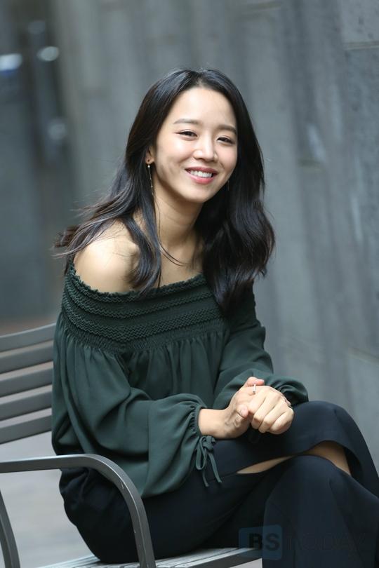  p>申惠善 i>(         ,shin hye-sun) /i>,1989年8月31日出生于韩国