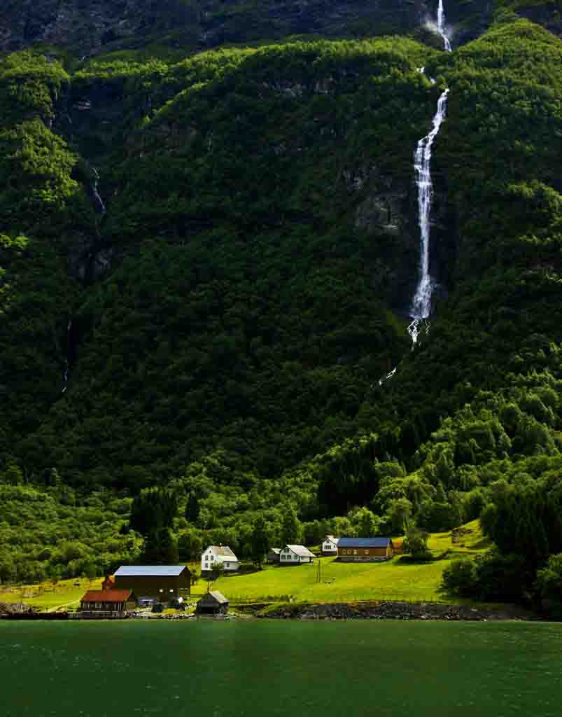  p>斯堪的纳维亚山脉scandinavianmountains(瑞典语:skanderna,fj&amp