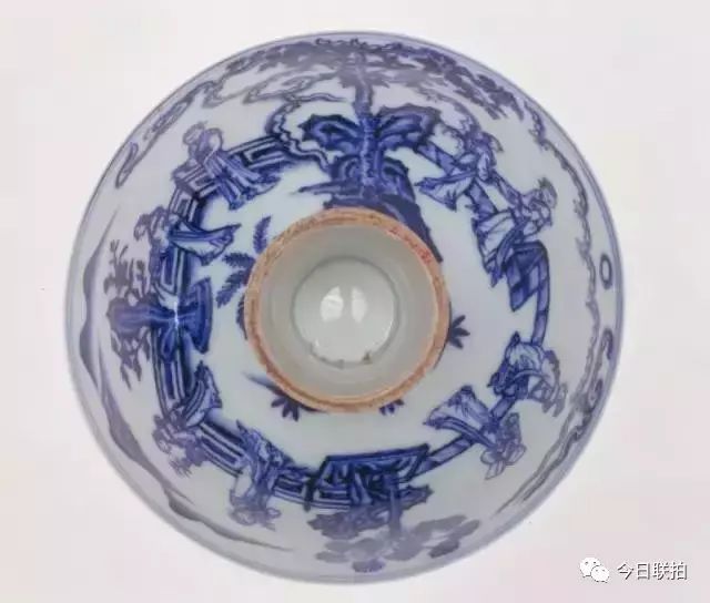 中国美術 明 青花纏枝 富貴佳器款 獅子紋碗 高 6cm 明 中国美術 明 青花纏枝 富貴佳器款 獅子紋碗 高 6cm 明 A rare