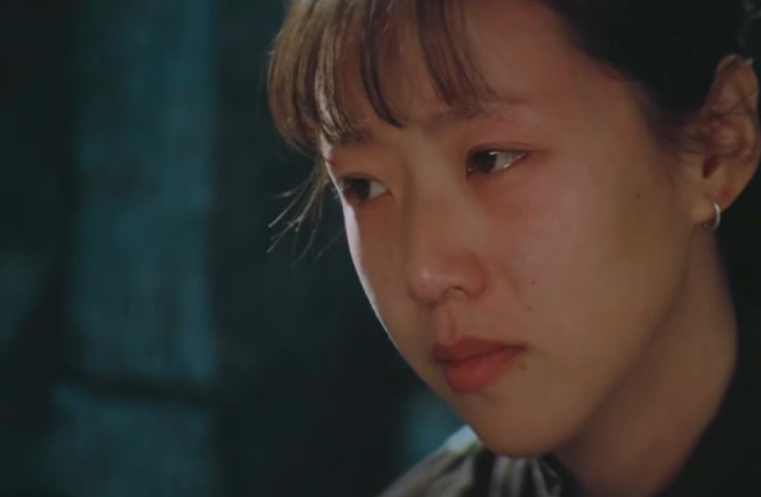 漂亮女演员殷新，曾在《骆驼祥子》中扮演小福子，还有人记得她吗_百科TA说