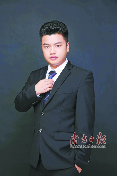 王鑫