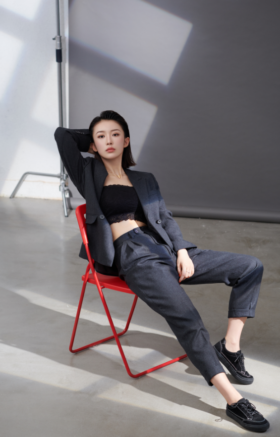 余梦寒（中国内地女演员）_百度百科