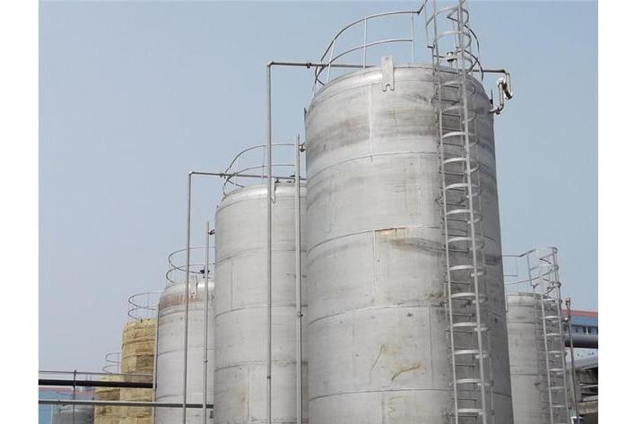 立式圆柱形油罐