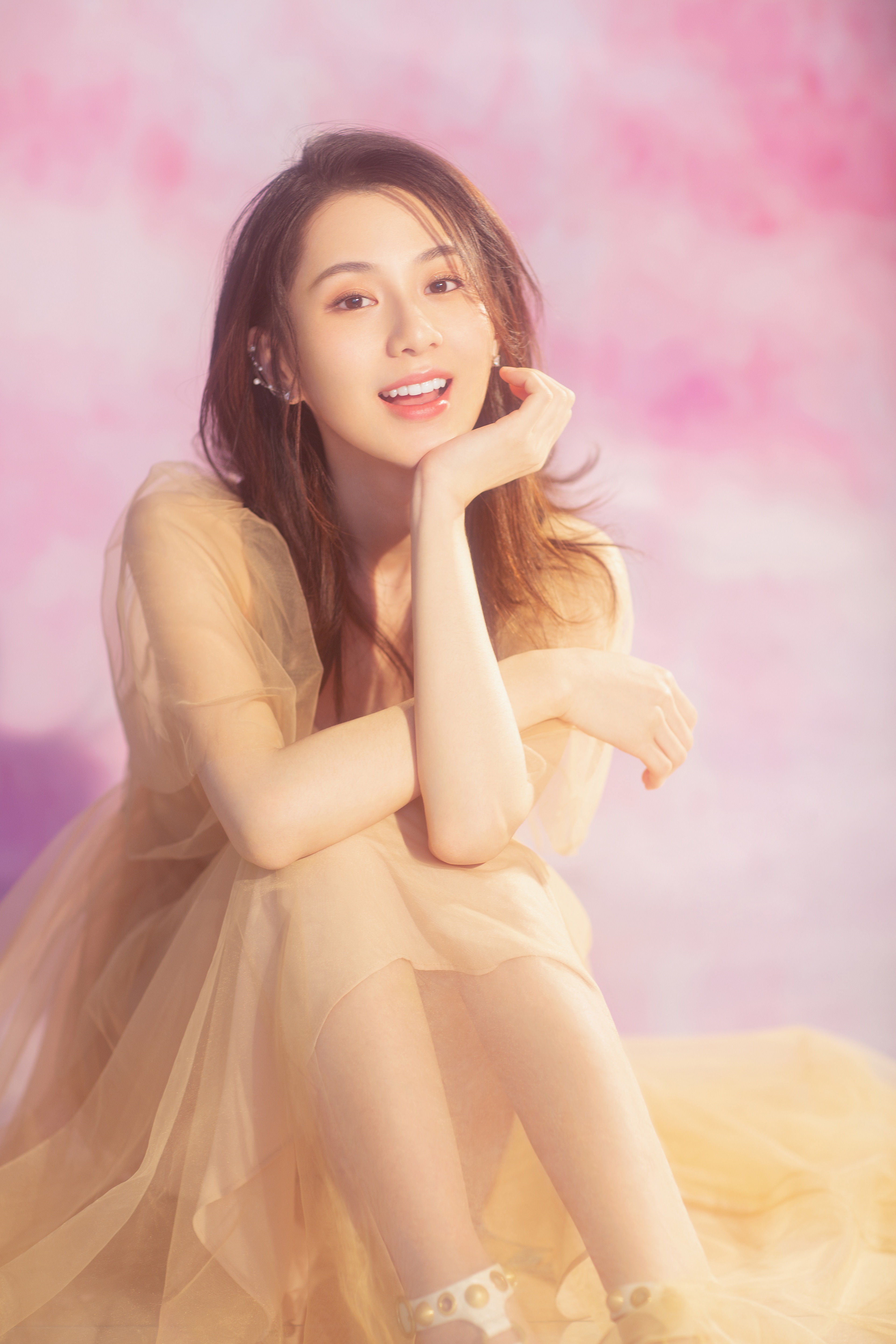 ">关芯,出生于湖北省黄石市,毕业于中央戏剧学院,中国内地影视女演员