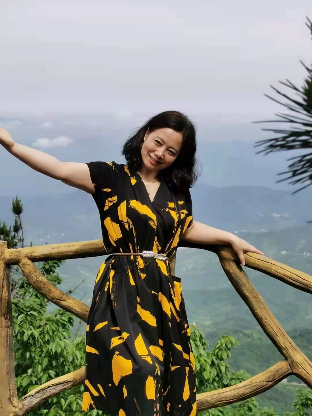  p data-id="t1befkf7f8du">郑威,女,湖北警官学院心理老师. /p>