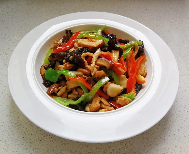  p>香菇木耳炒肉丝制作主料:300g a href="#" data-lemmaid="195732">