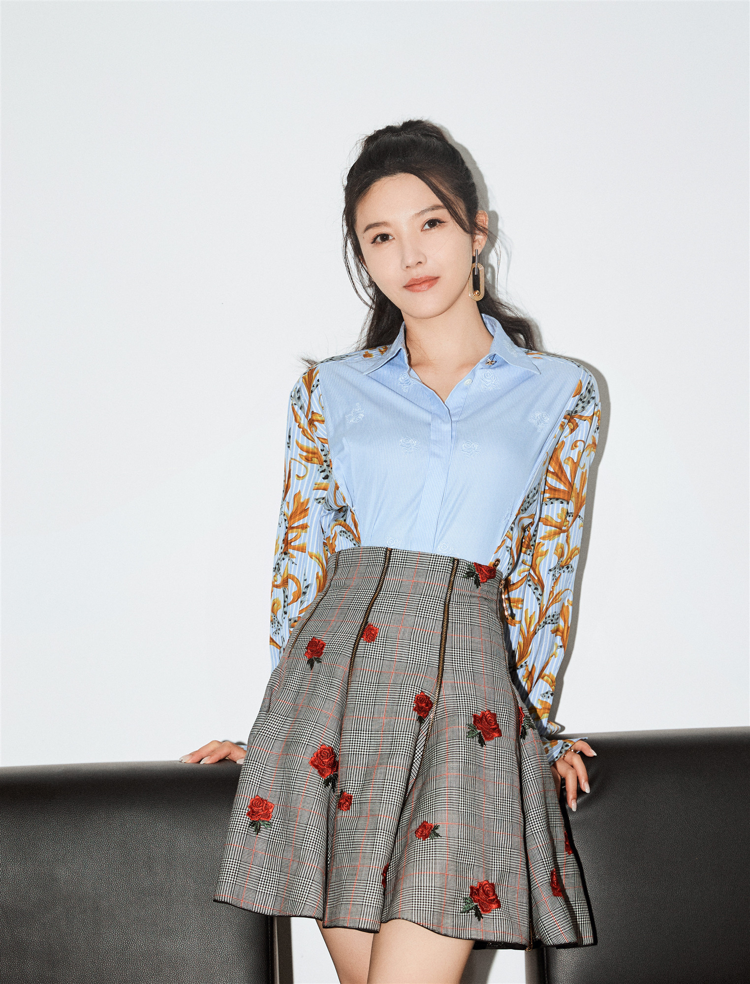  p>杨子姗,1986年11月6日出生于江苏省南京市,中国内地影视女演员