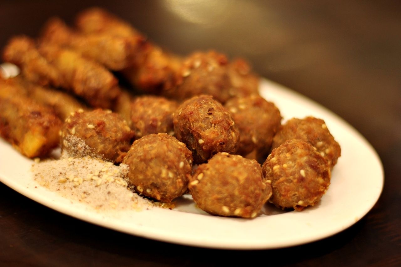  p>松丸子是宁化特色,也是宁化客家传统小吃. /p>