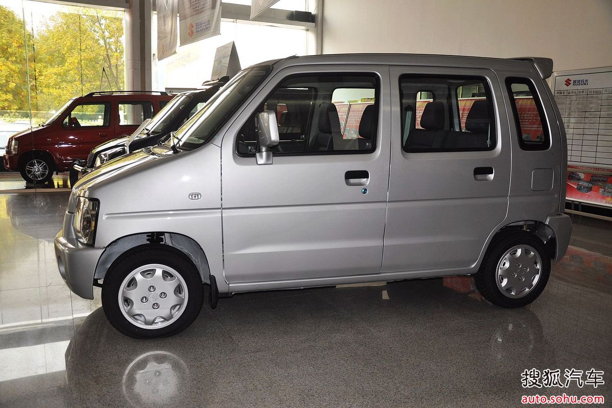  p>铃木北斗星是日本铃木公司推出的汽车品牌. /p>