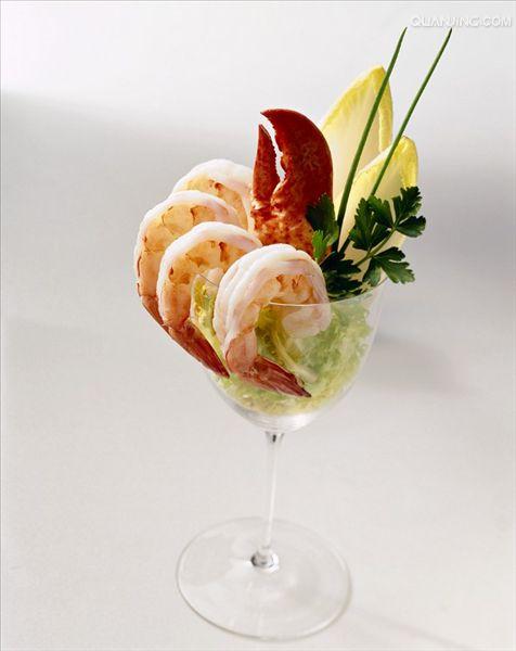  p data-id="gnwvxe4o5i">鸡尾虾,外文名shrimp cocktail, a target="
