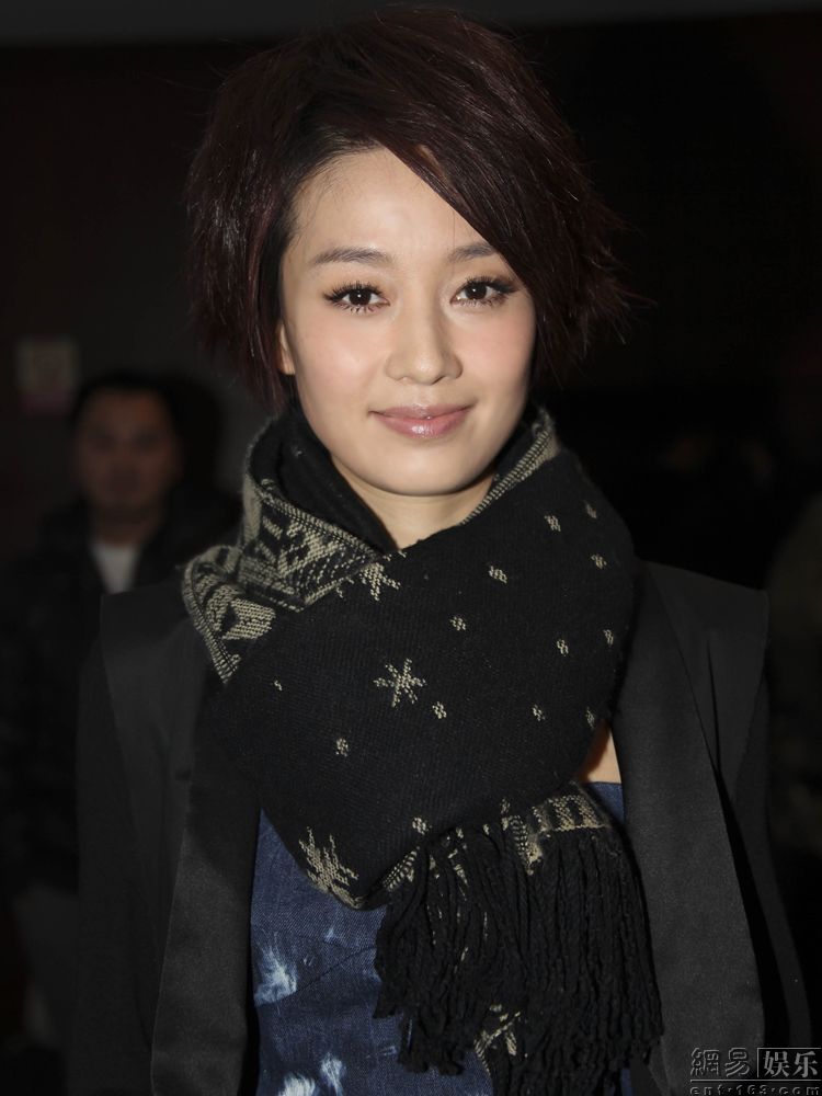  p>马伊琍 i>(ma yili) /i>,1976年6月29日出生于上海市虹口区,祖籍