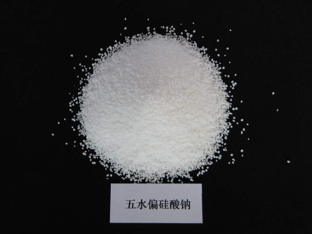 p>偏硅酸钠是一种无机物,化学式为na sub>2 /sub>sio sub>3 /sub>,无
