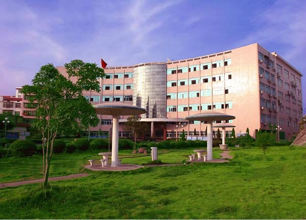 >岳阳广播电视大学(yueyang radio&tv university)简称"岳阳电大"