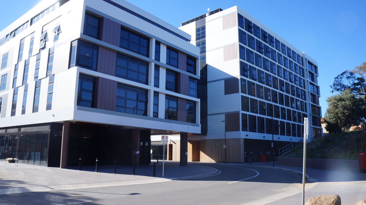  p>堪培拉大学(university of canberra)是澳大利亚新兴综合类大学之